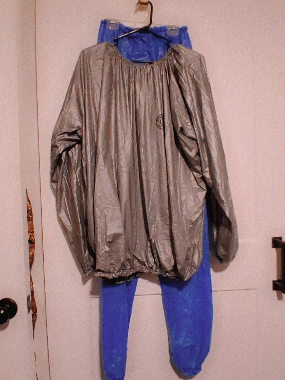 This Is X / XL Gray And Blue Sweat Exercise Jogging Suit